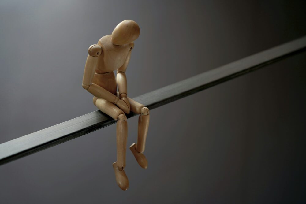 “Wie man geht, so geht es einem…” – Wie dein Körper dir bei Liebeskummer helfen kann